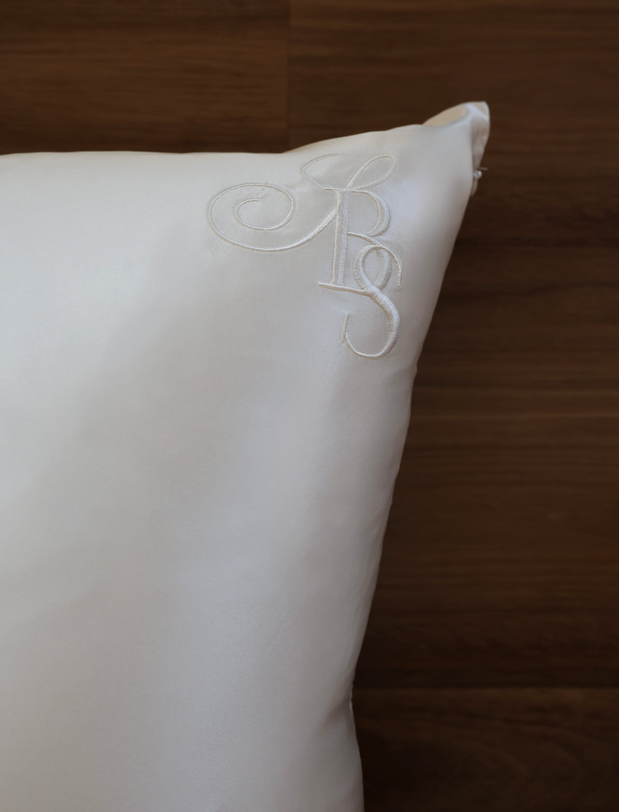 SILK Pillowcase - Pearl White